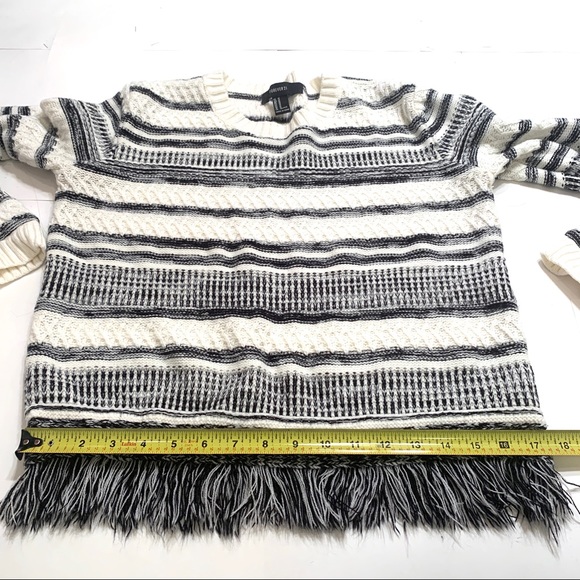 Forever 21 Black and white sweater w/tassels - Picture 5 of 6